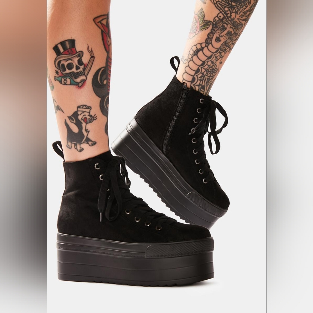 Star Struck Chunky Flatform Sneakers